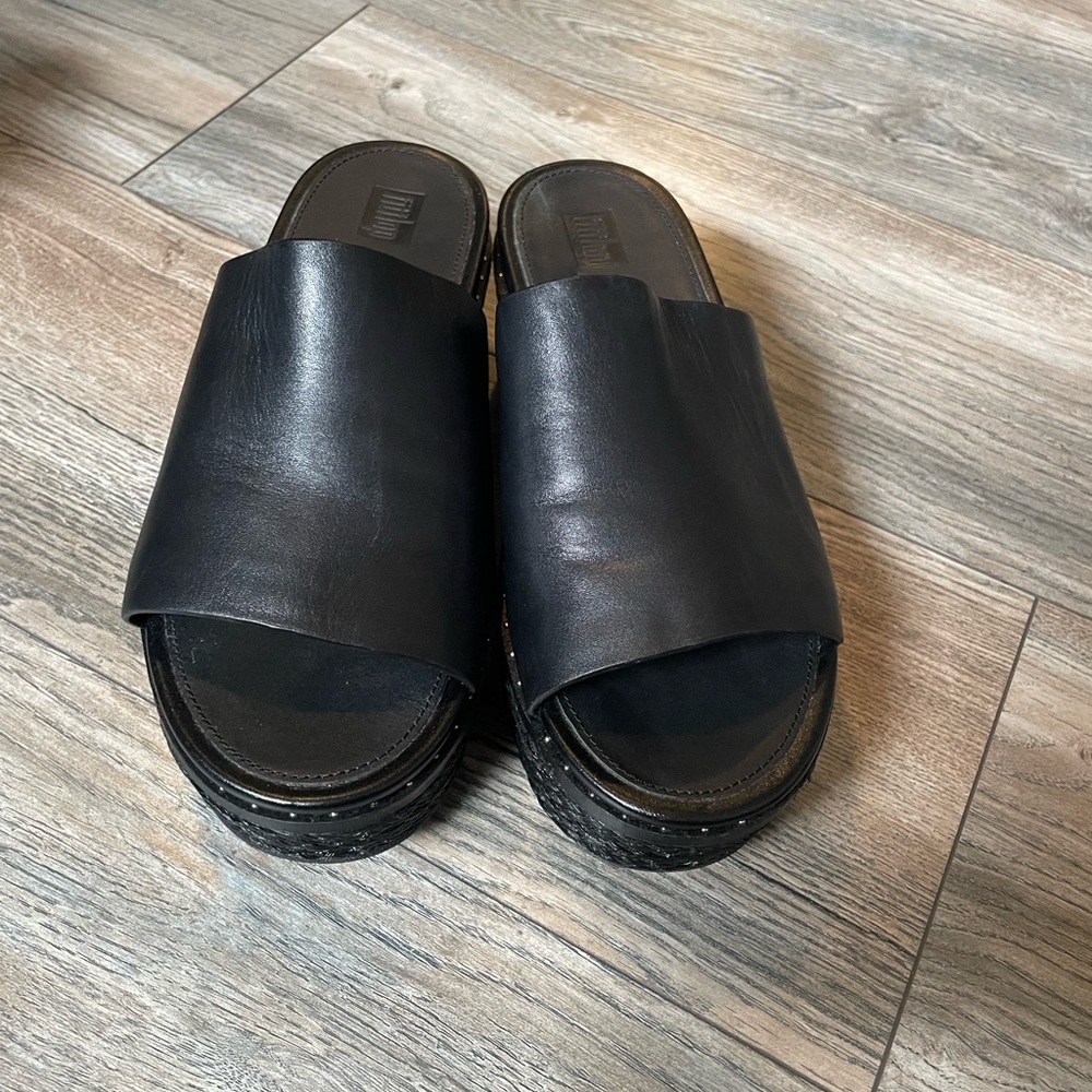 Fitflop Black Leather Slide Sandals